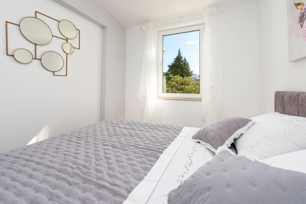 Apartment Kate With Free Parking Dubrovnik Bagian luar foto